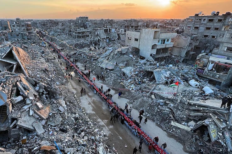 Ateş, arabulucular ve belgeler arasında müzakereler