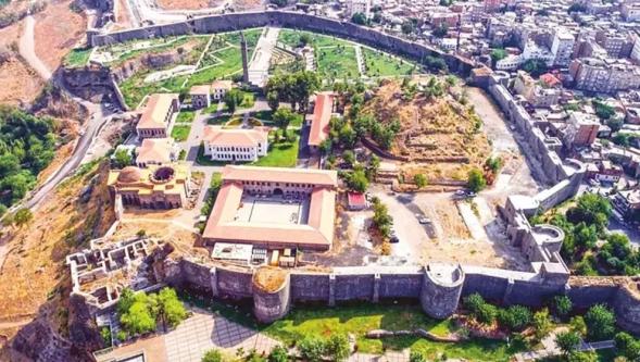Yeni Papa ilk ziyaretini Türkiye'ye gerçekleştirecek