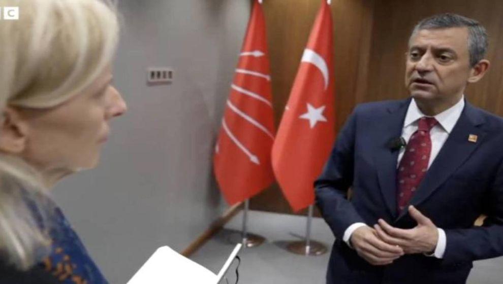 Özgür Bey, 