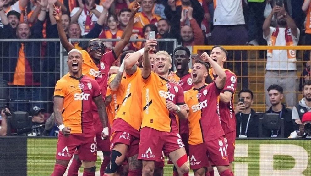 Galatasaray 25. şampiyonluğunu ilan etti, 5. yıldızı takan ilk Türk takımı oldu