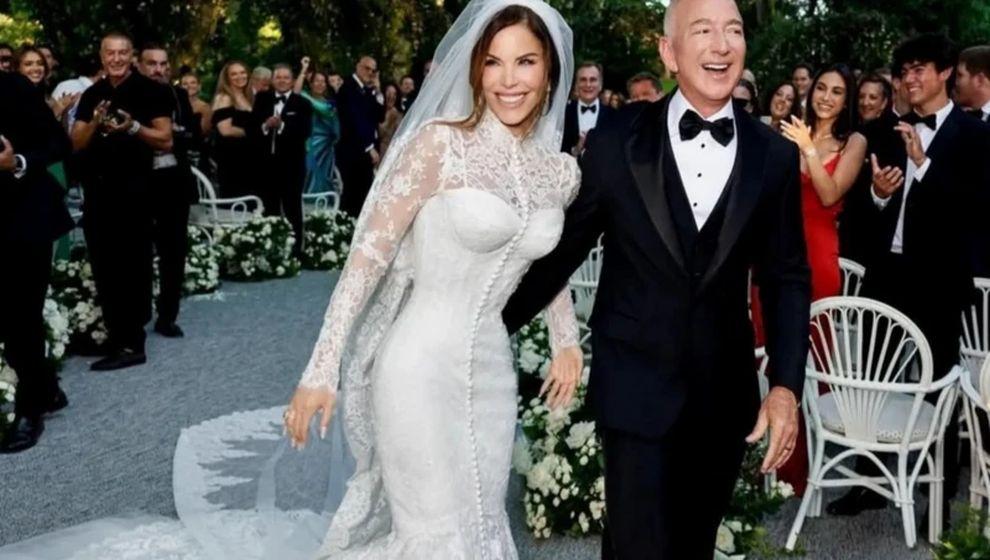 Jeff Bezos ve Lauren Sanchez Venedik'te protestolar gölgesinde evlendi