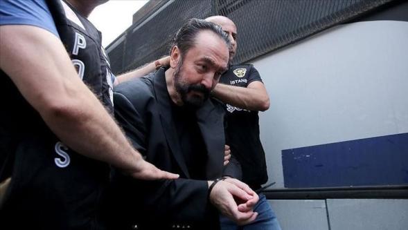 Adnan Oktar cezaevinden örgütünü çökerten isme ölüm tehdidi savurdu
