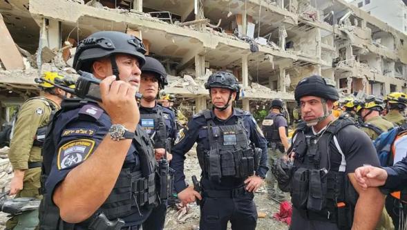 İran'ın İsrail'e misillemesinde en az 80 yaralı
