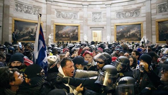 Trump, 6 Ocak Kongre baskınını soruşturan 3 savcıyı koydu