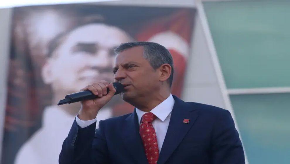 Özgür Özel: 