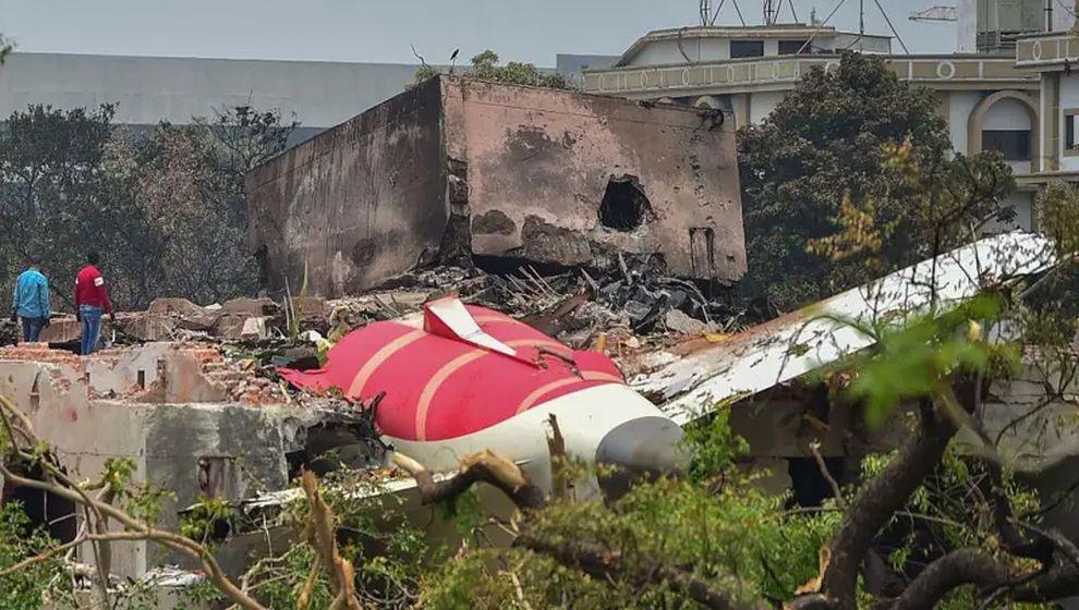 Düşen Air India uçağı: Motorları pilot mu kapattı?