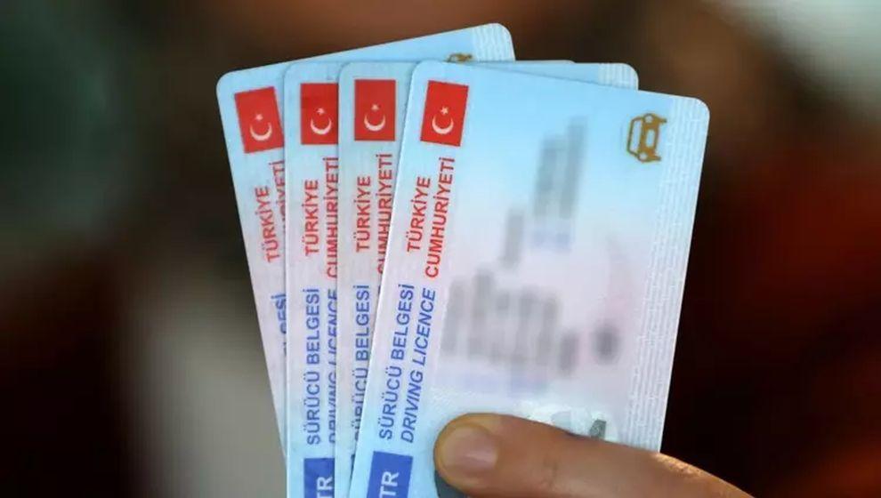 Eski tip sürücü belgelerinin yenilenme süresi uzatıldı