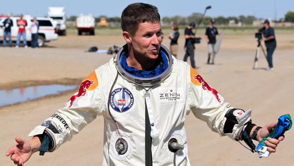 'Uzaydan atlayan adam' Baumgartner yamaç paraşütü kazasında öldü