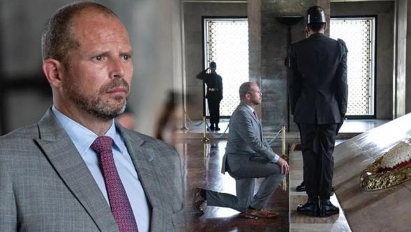 CHP'den Atatürk'ün mozolesi önünde diz çöken Belçika Savunma Bakanı Francken'e mektup