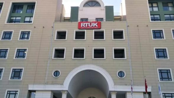 Sözcü ve Halk TV'ye 10 gün karartma