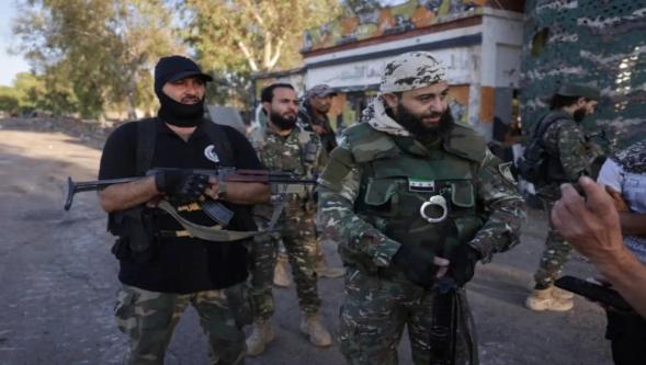 Suriye'deki Arap aşiretlerinden 50 bin savaşçı Süveyda şehrine yaklaşıyor