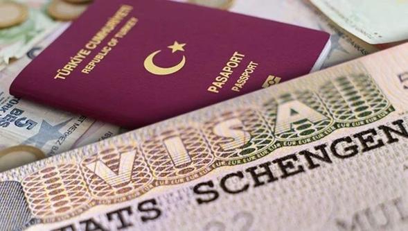 Türk vatandaşlarına Schengen vizesi kolaylığı müjdesi