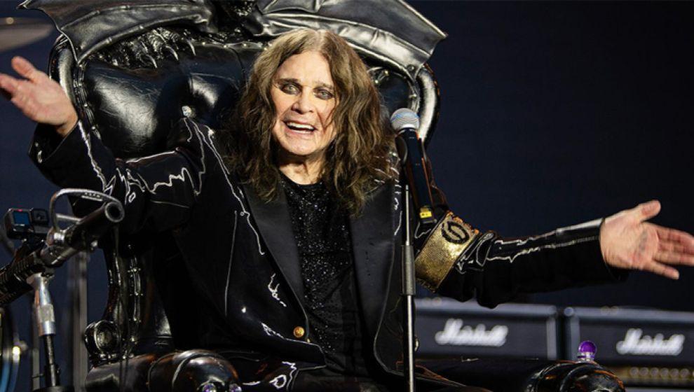 Rock müziğin efsanevi ismi Ozzy Osbourne hayatını kaybetti