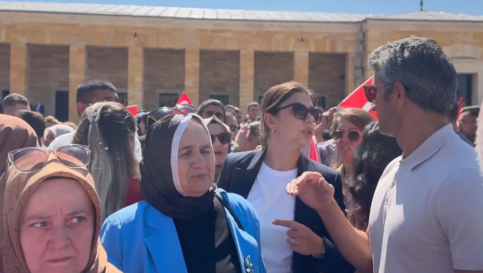 Anıtkabir'de Erdoğan için sloganlar atıldı, CHP tepki gösterdi