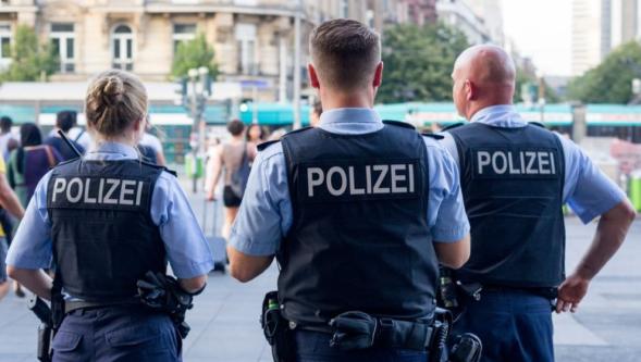 Alman polisi çalışma koşullarından şikayetçi