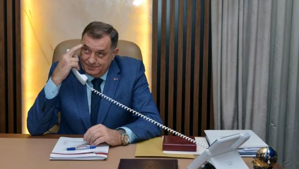Bosna'da Cumhurbaşkanı Dodik 'siyasi yasak' kararıyla görevden alındı