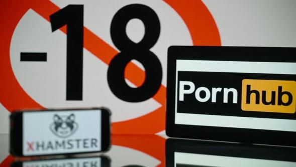 İngiltere porno siteleri bitirmenin yolunu buldu
