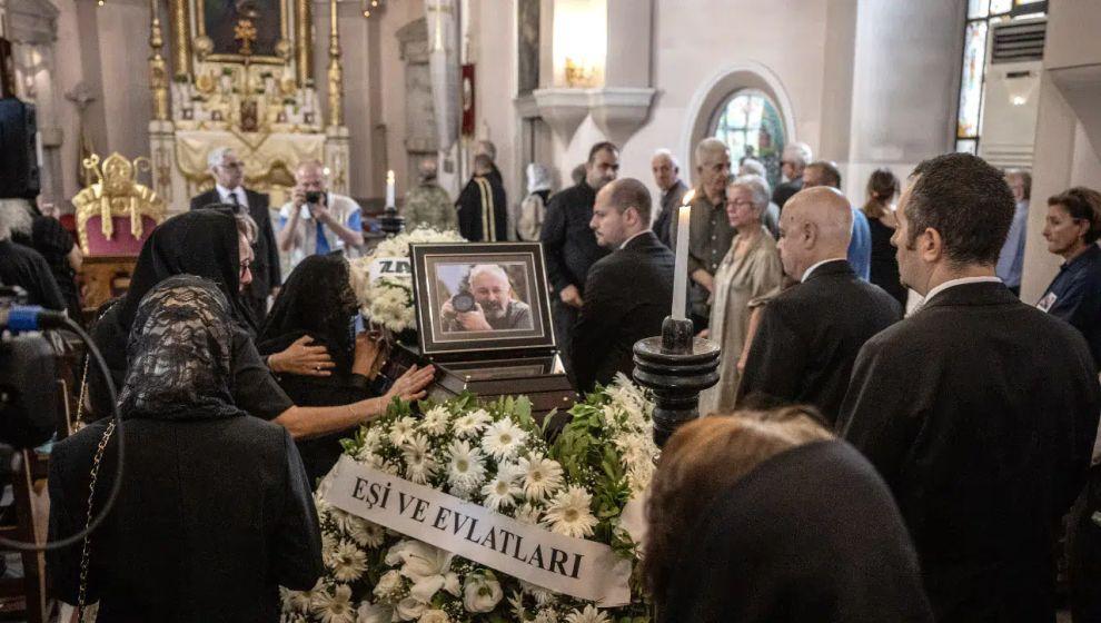Usta foto muhabiri Garbis Özatay ebediyete uğurlandı