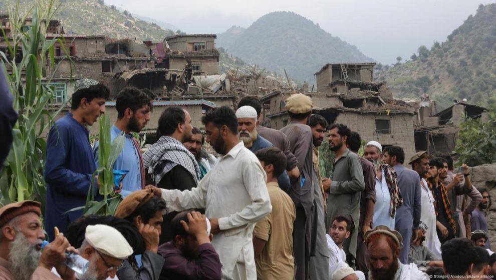 Afganistan'daki depremde can kaybı bin 400'ü aştı