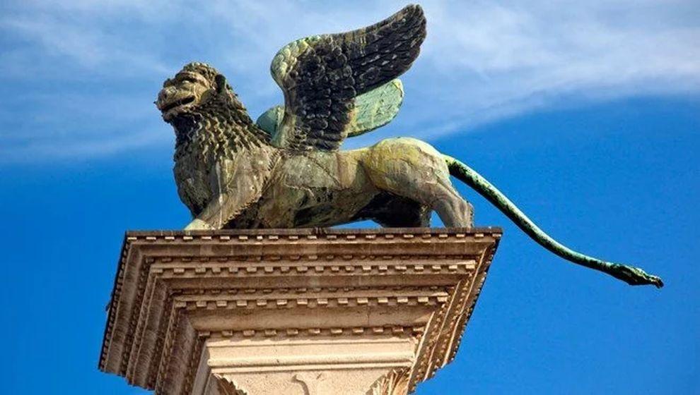 Dünyaca ünlü 'Venedik Aslanı' heykeli 