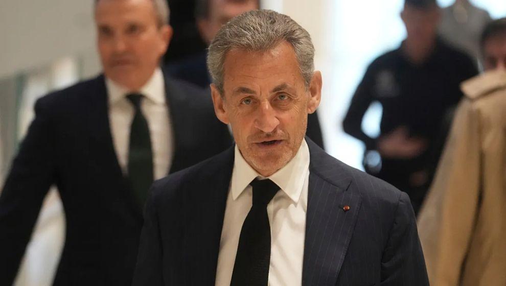 Eski Fransa Cumhurbaşkanı Sarkozy bugün hapse giriyor: 11 metrekarelik hücrede tutulacak