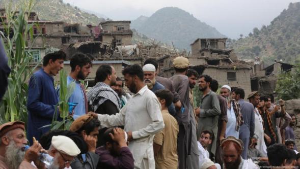Afganistan'daki depremde can kaybı bin 400'ü aştı