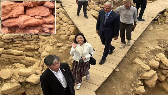 Tarihi keşif, 12 bin yıllık şifre çözülecek: 'Göbeklitepe'de insan heykeli bulundu'