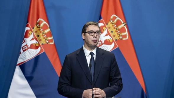 Sırbistan lideri Vucic: "Dış güçler renkli devrim için 4 milyar dolar harcadı"