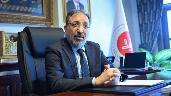 Toplumu geren Ali Erbaş gitti; Diyanet İşleri Başkanlığı'na Prof. Dr. Safi Arpaguş atandı