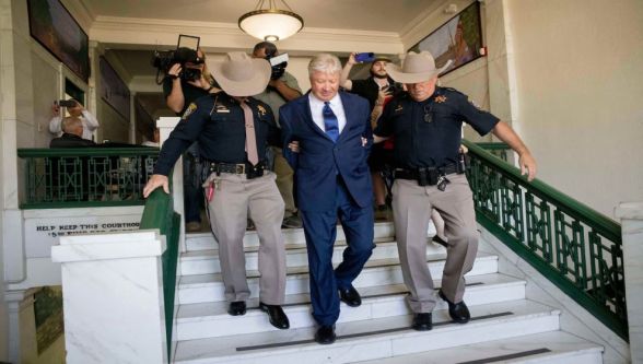 Sapık: Eski Papaz çocuğa tecavüz suçlamalarını kabul etti