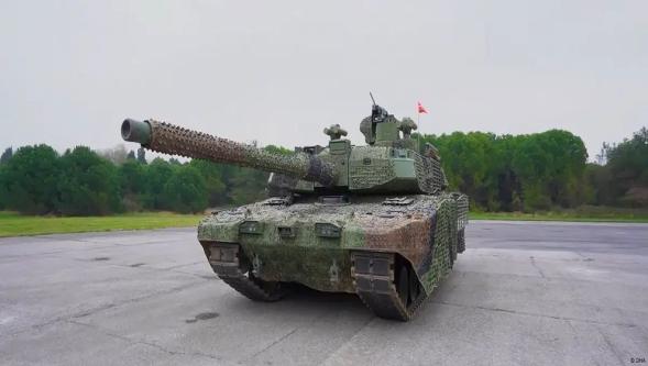 TSK envanterine giren Altay tankının motoru yerli mi?