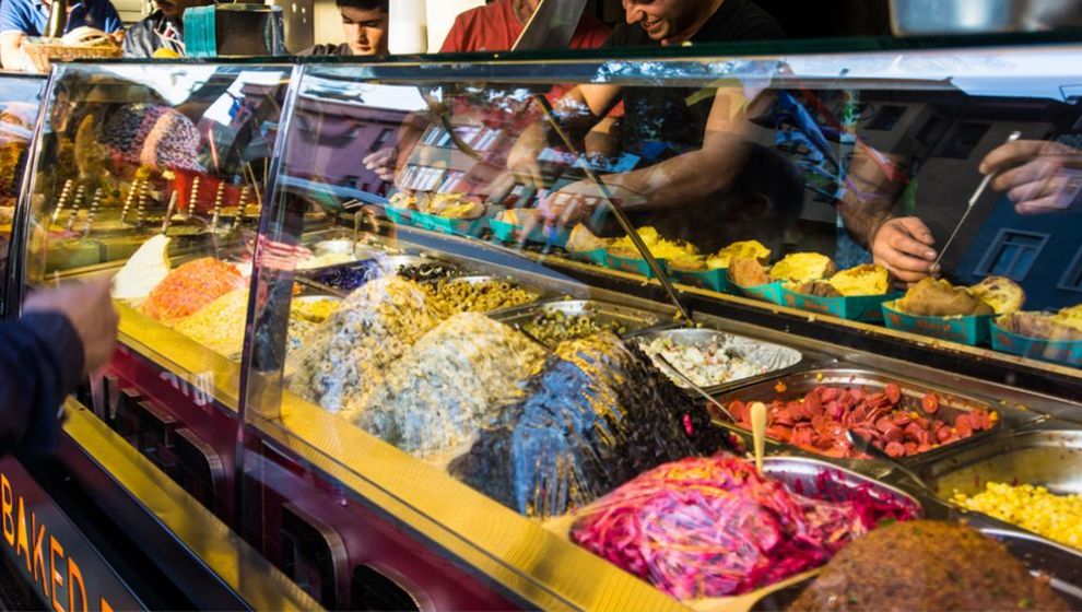 İstanbul'da anne ve iki çocuğunun ölümünde 'gıda zehirlenmesi' şüphesi