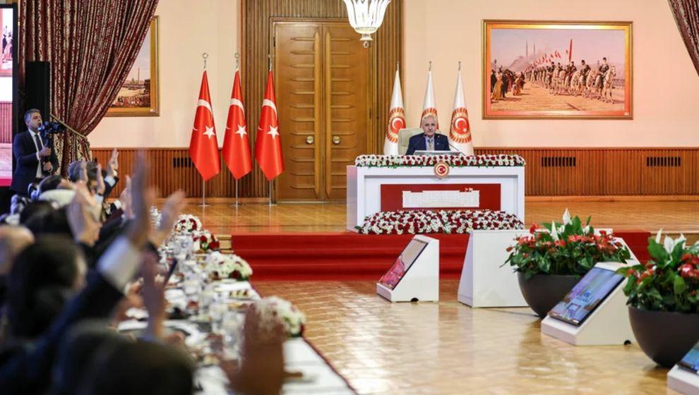 Komisyonda Cuma günü İmralı'da Öcalan'ı ziyaret oylaması yapılacak