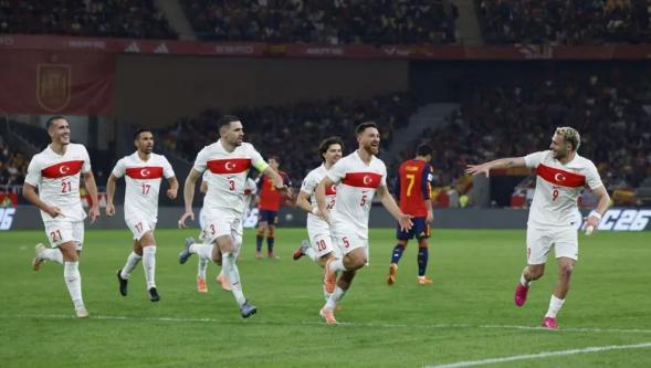 Türkiye İspanya'dan bir puanla döndü, Dünya Kupası bileti için play-off oynayacak
