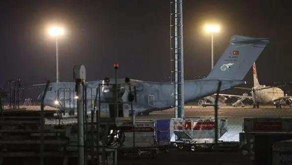 Gürcistan'da düşen uçaktaki 20 askerin naaşları Türkiye'de