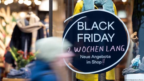 Kara Cuma veya Efsane Cuma: Ekonomik çöküşten alışveriş çılgınlığına