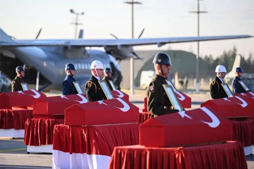 Türkiye şehitlerini ebediyete uğurladı