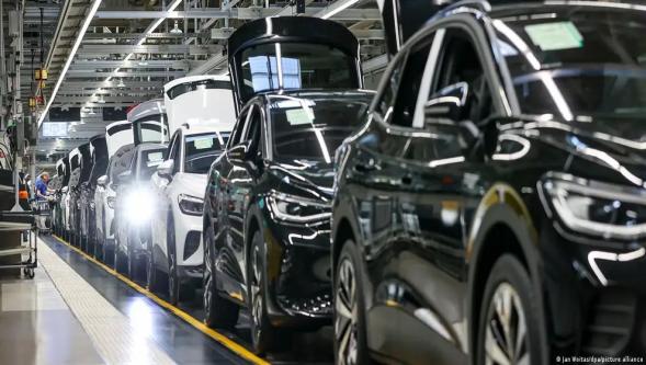 AB benzinli ve dizel araç yasağında geri adım attı