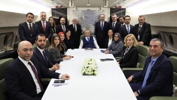 "Diyene bak" dedirtti: CNN Türk programcısı Hande Fırat'tan 'medyaya çürüme' eleştirisi!