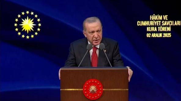 Erdoğan'dan CHP'ye 'başörtülü yargı mensupları' çıkışı