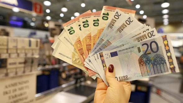 Nakit paranın geleceği: Avrupalılar bugün yanlarında ne kadar para taşıyor?