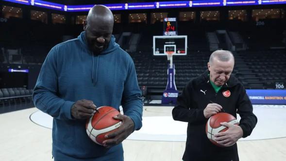 Cumhurbaşkanı Erdoğan ile eski NBA oyuncusu Shaquille O'Neal buluştu