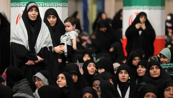 İran'ın sancılı tarihi: Darbe, devrim, krizler, savaşlar ve isyanlar