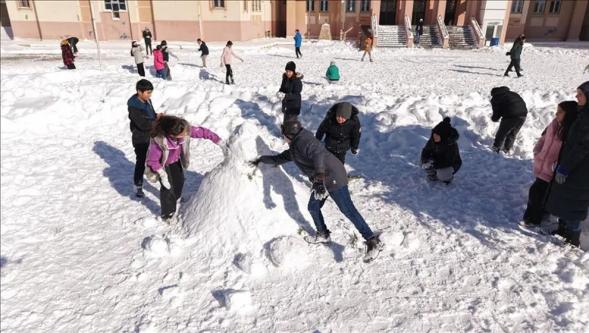 İstanbul'da 5 ilçede okullar tatil edildi