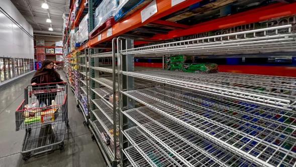 ABD'de kar fırtınası alarmı: 8 Bini aşkın uçuş iptal edildi, marketler boşaldı