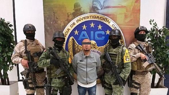 Meksika, Trump'ın baskısı altında 37 kartel üyesini ABD'ye gönderdi