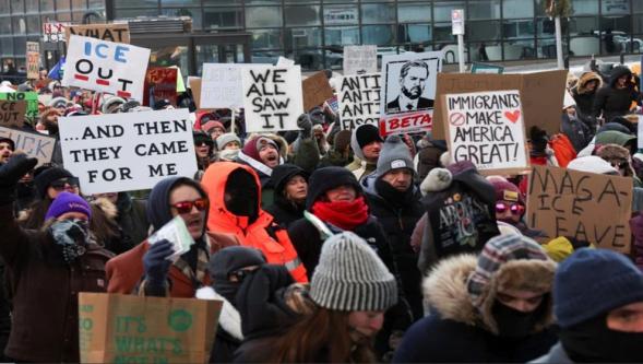 Minnesota Valisi, Trump'tan göçmen polisini eyaletten çekmesini istedi