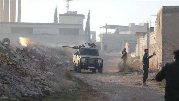 Suriye Ordusu terör örgütü SDG mevzilerini bombalıyor