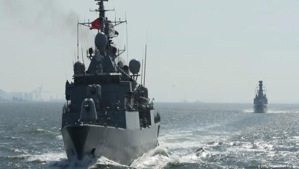 Türkiye-Yunanistan: Ege'de Navtex krizi