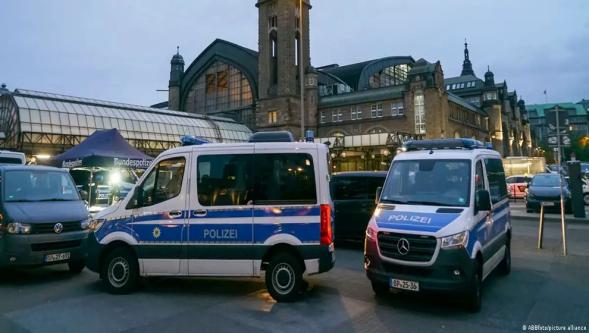 Almanya: Tren ve garlarda bine yakın bıçaklı saldırı